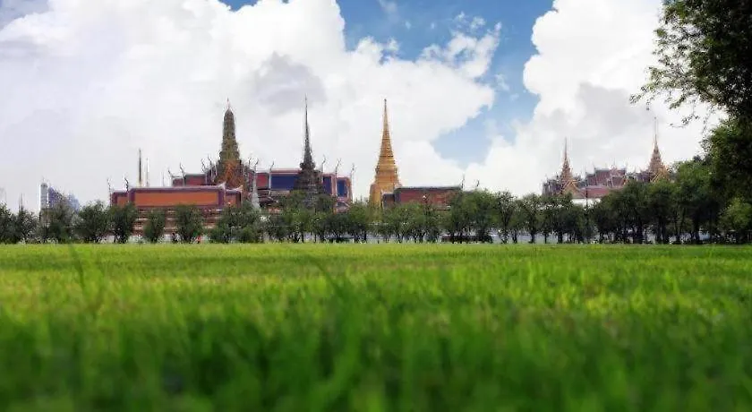 Art Hotel Sanamchai-1