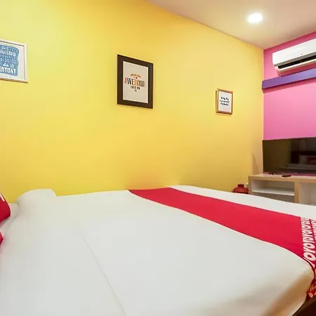 Art Hotel Sanamchai-2